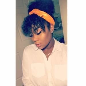 Meet your Posher, Xiomara